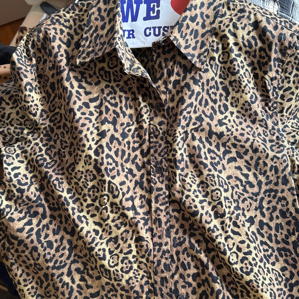 Chaps Classics Leopard Shirt size Lg